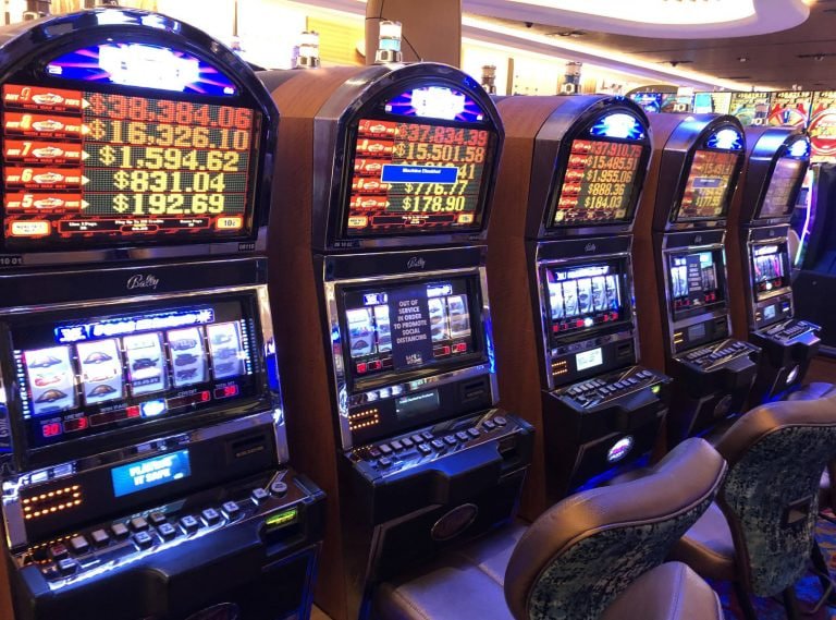 Tampilan aplikasi sportsbook mallbet di perangkat Android dengan navigasi mudah dan tombol cepat